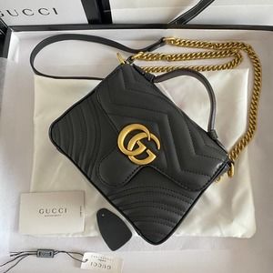 GG Marmont Mini Top Handle Bag 547260